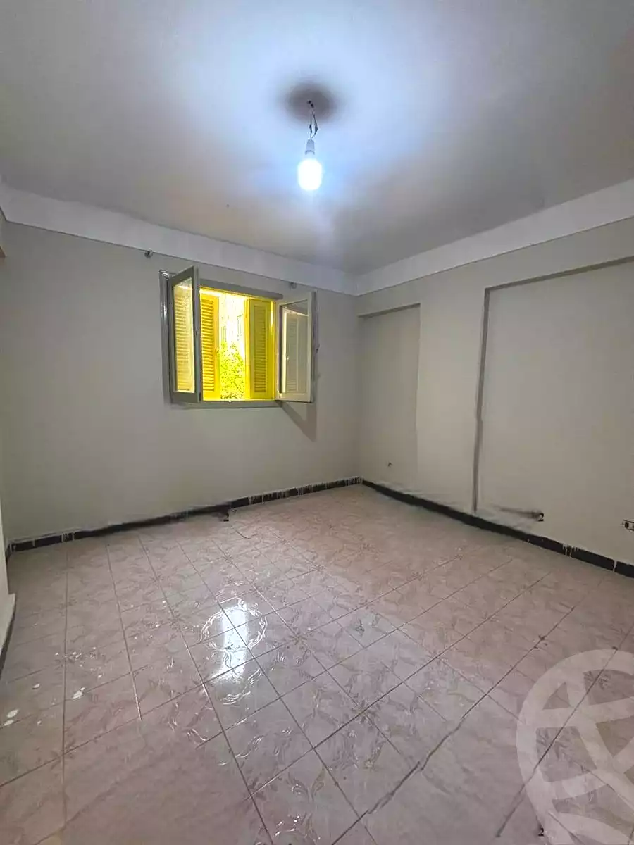 https://aqarmap.com.eg/ar/listing/6898687-for-sale-alexandria-al-agamy-lbytsh-shahr-al-assal-st