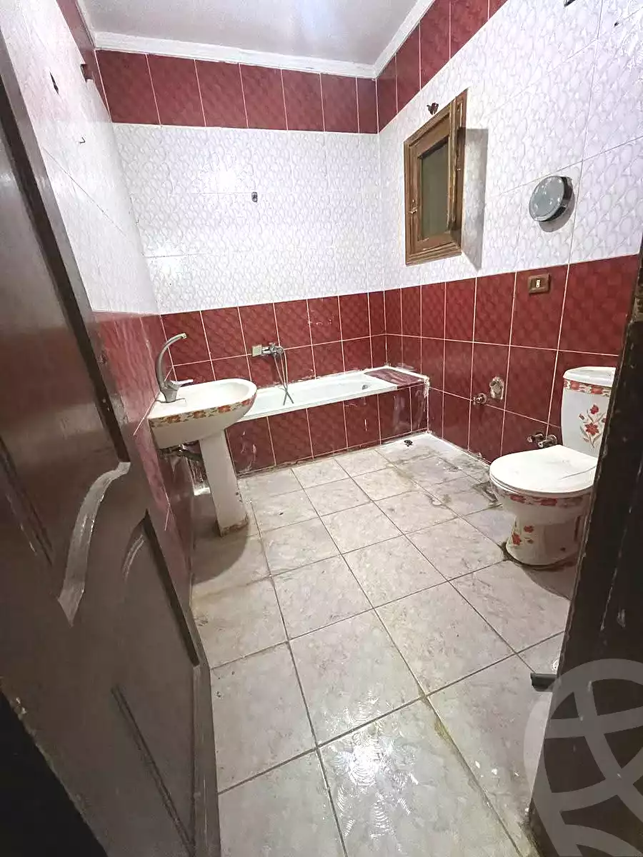 https://aqarmap.com.eg/ar/listing/6898775-for-rent-cairo-helwan-sherif-st