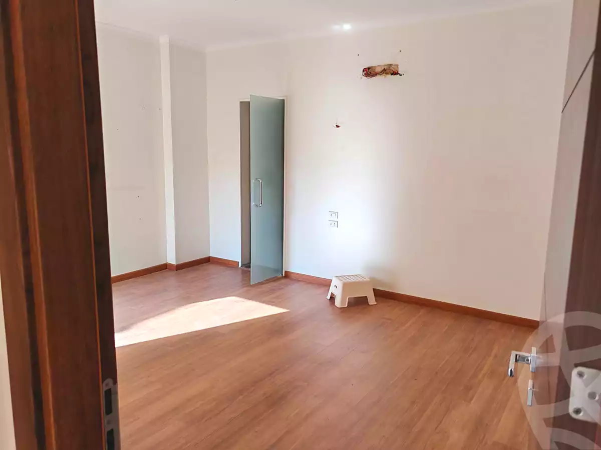 https://aqarmap.com.eg/ar/listing/6899146-for-sale-cairo-el-shorouk-compounds-maadi-view