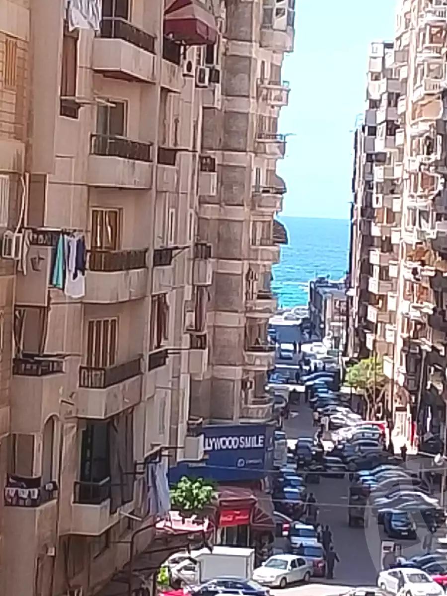 https://aqarmap.com.eg/ar/listing/6900763-for-sale-alexandria-el-asafra-salman-el-farsi-st