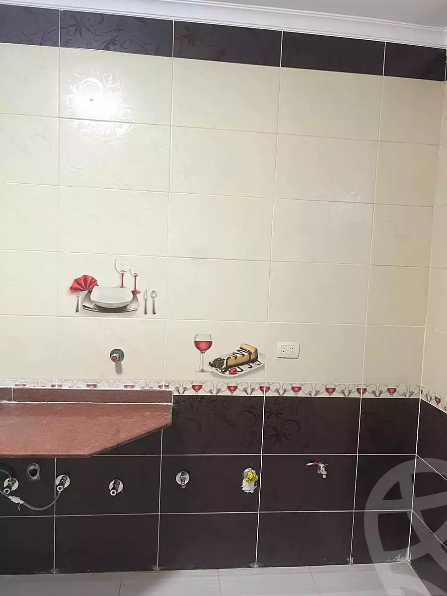 https://aqarmap.com.eg/ar/listing/6901611-for-rent-cairo-6th-of-october-el-hay-el-motamyz-el-motamayez-neighborhood-abd-el-moneim-riad-st