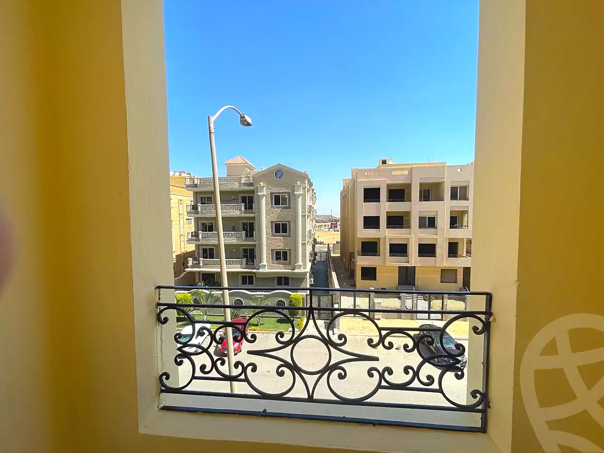 https://aqarmap.com.eg/ar/listing/6901611-for-rent-cairo-6th-of-october-el-hay-el-motamyz-el-motamayez-neighborhood-abd-el-moneim-riad-st