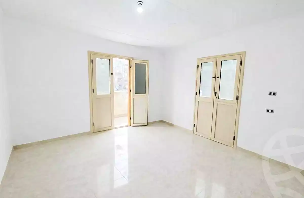https://aqarmap.com.eg/ar/listing/6901827-for-sale-alexandria-sydy-bshr-sydy-bshr-bhry-shr-mhmwd-l-yswy