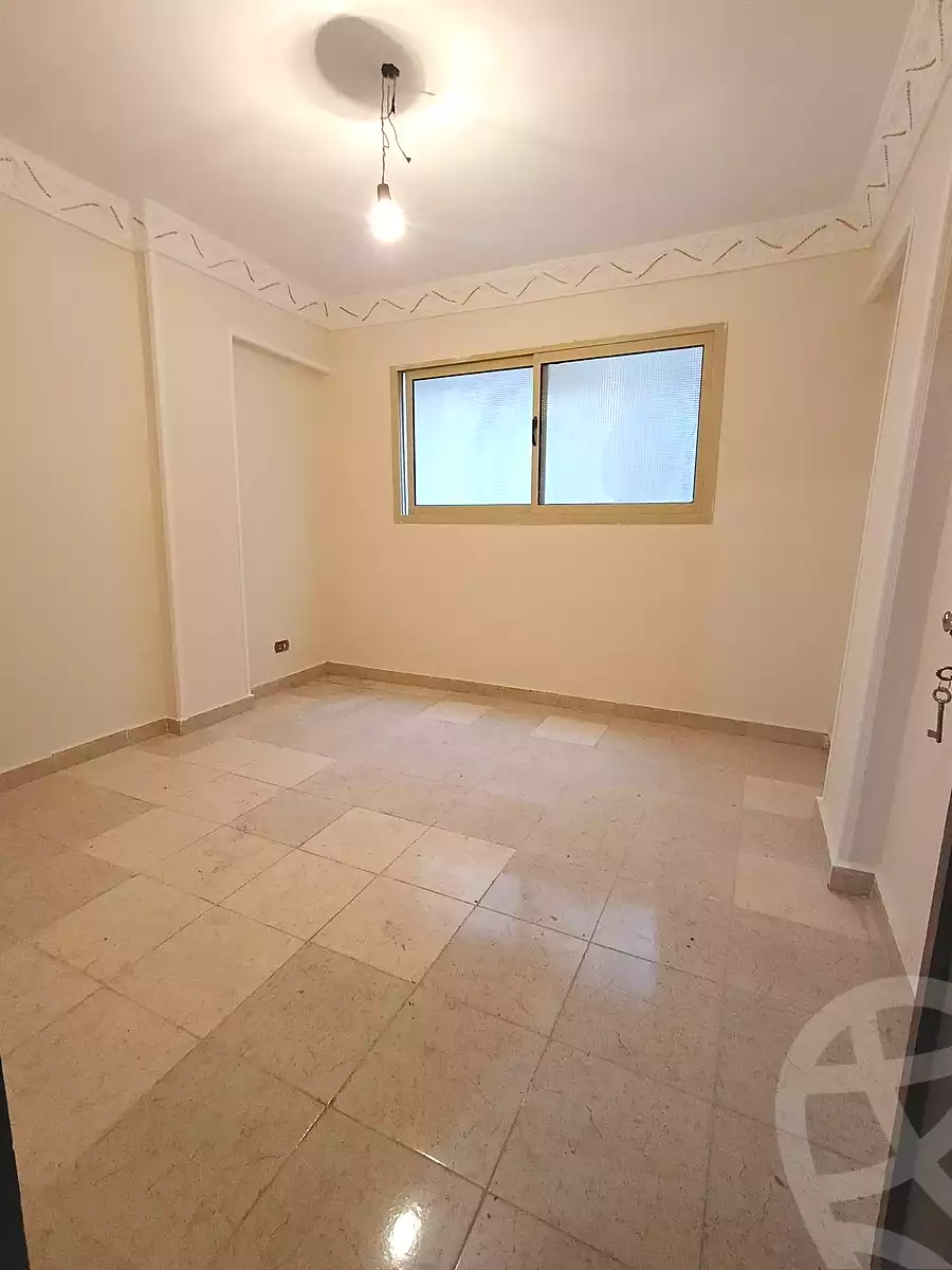 https://aqarmap.com.eg/en/listing/6902337-for-sale-alexandria-lsywf-el-falki