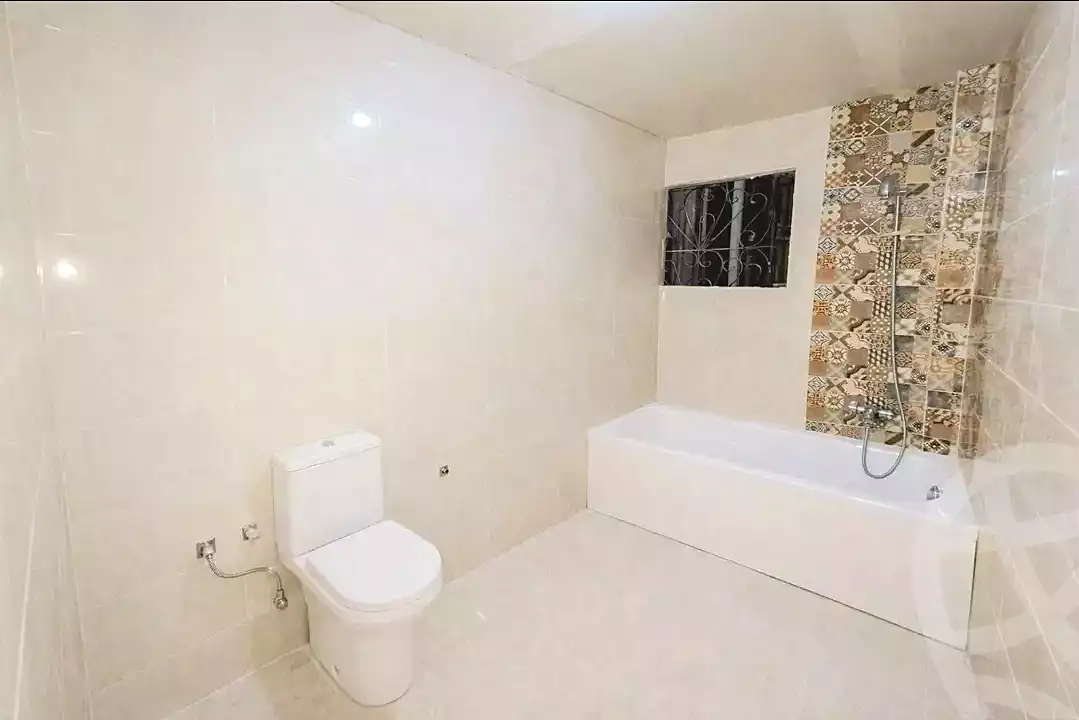 https://aqarmap.com.eg/ar/listing/6902740-for-sale-alexandria-sydy-bshr-sydy-bshr-bhry-shr-mhmwd-l-yswy