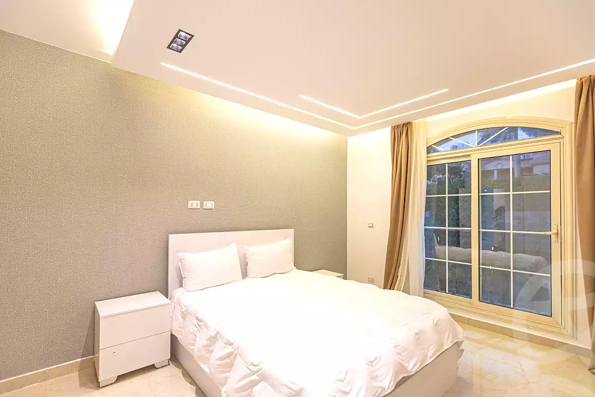 https://aqarmap.com.eg/ar/listing/6903380-for-rent-cairo-new-cairo-compounds-hyde-park