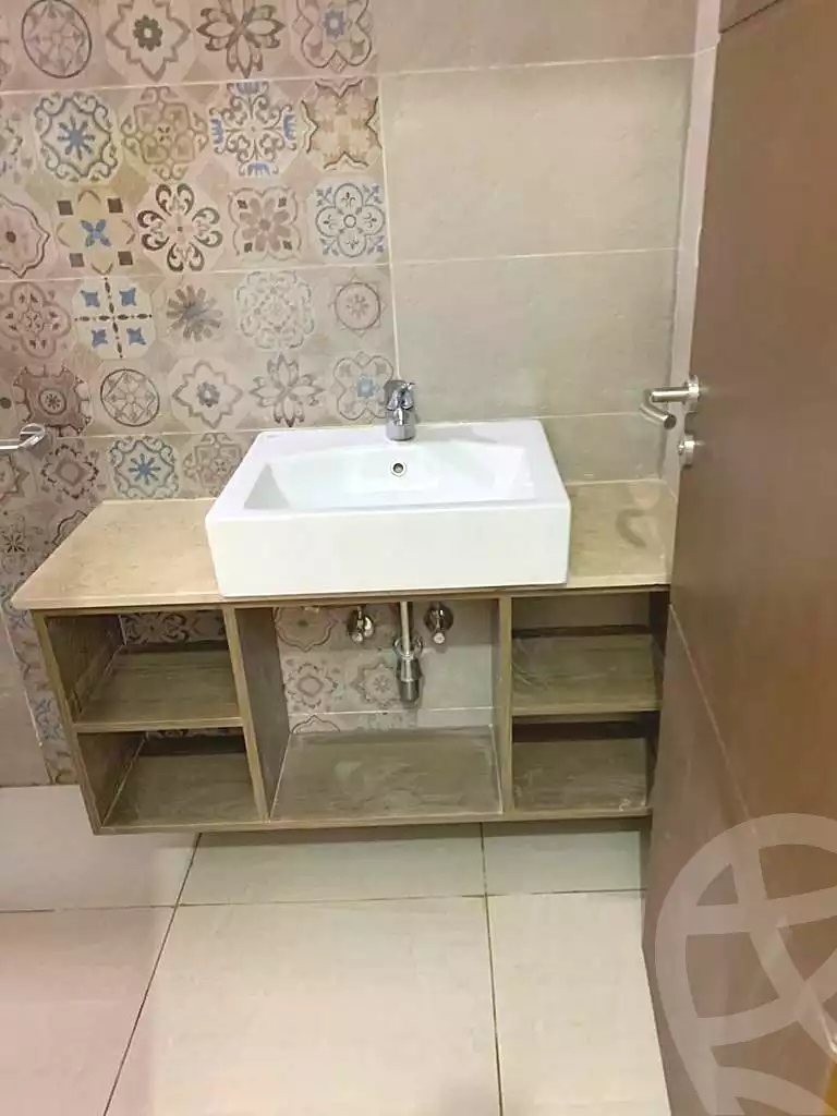 بنتهاوس بـ٣ غرف نوم في فيفث سكوير المراسم، صورة ٦ من ٨