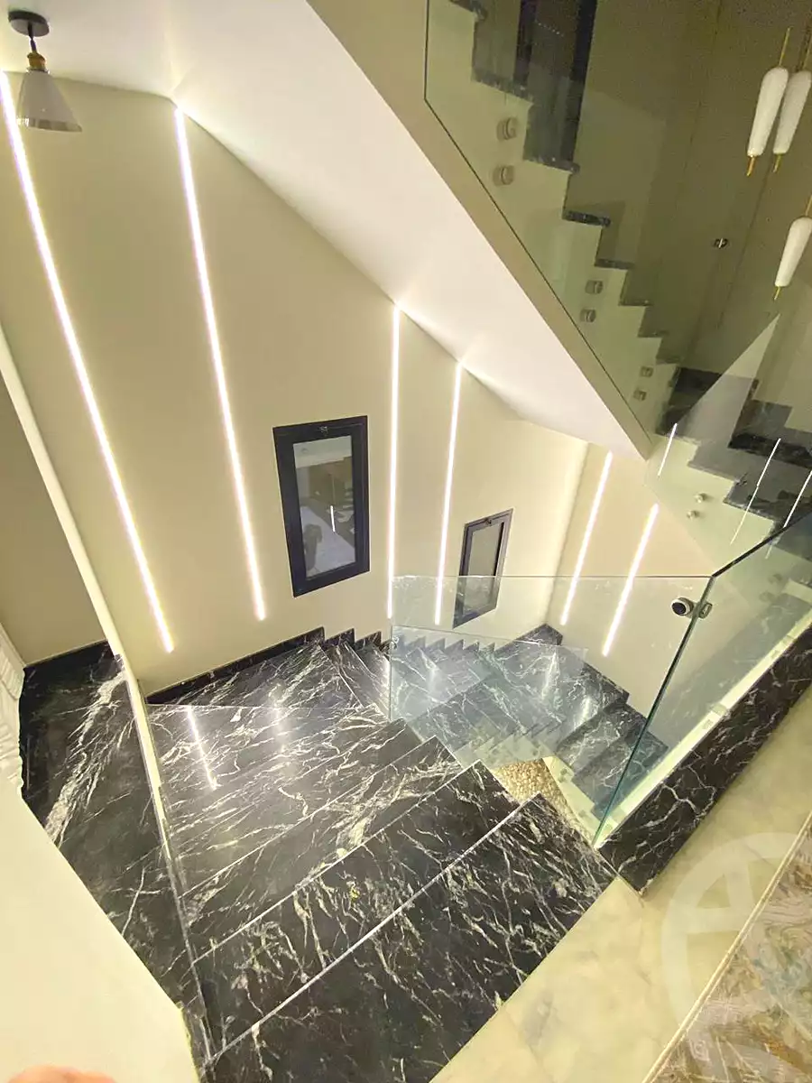 https://aqarmap.com.eg/ar/listing/6904238-for-sale-cairo-new-cairo-compounds-villette-kmbwnd-sky-kwndwz-swdyk-villette