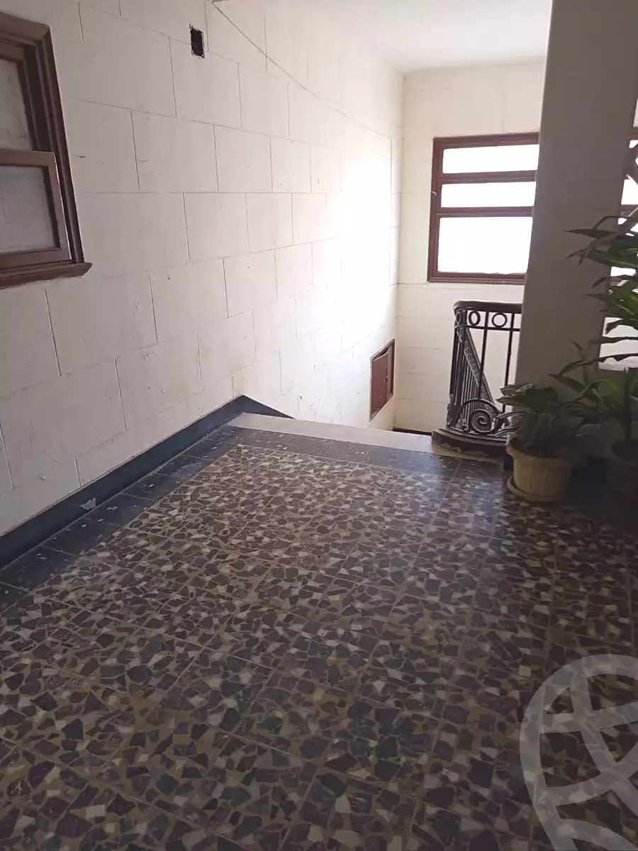 https://aqarmap.com.eg/ar/listing/6502137-for-rent-cairo-downtown-el-tahrir