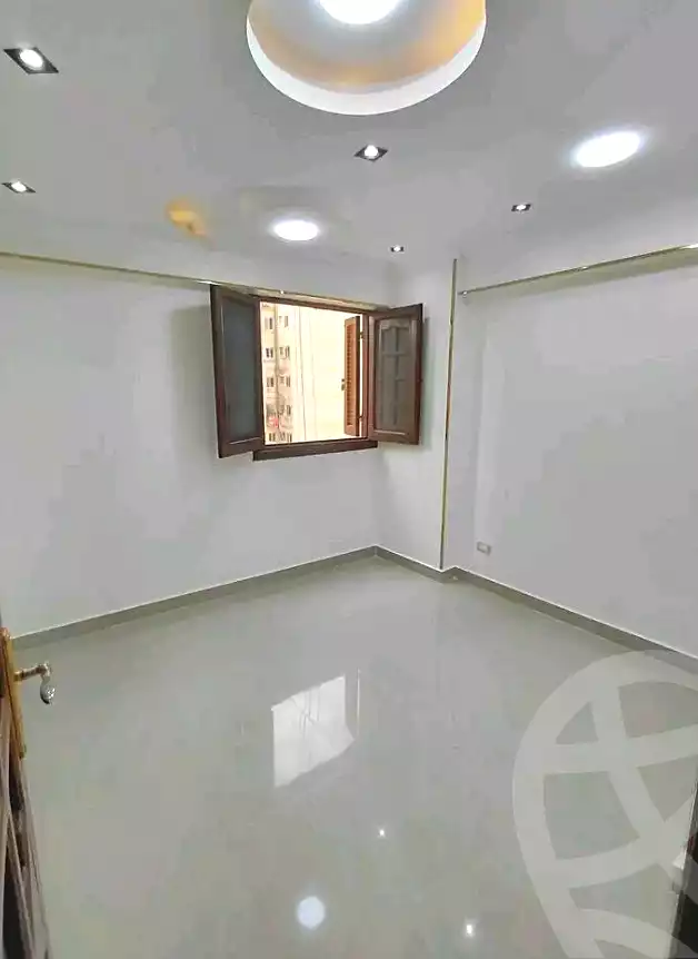 https://aqarmap.com.eg/ar/listing/6905681-for-sale-alexandria-sydy-bshr-sydy-bshr-bhry-street-15