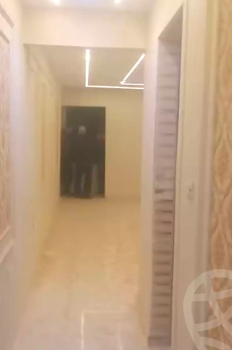 https://aqarmap.com.eg/ar/listing/6905934-for-sale-cairo-ain-shams-ain-shams-el-sharkia