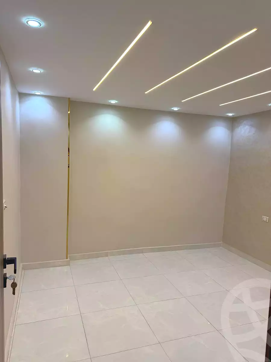 https://aqarmap.com.eg/ar/listing/6906364-for-sale-cairo-el-haram-el-lebeny-soltan-khattab-st