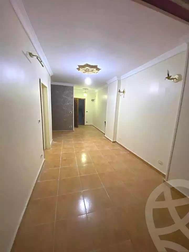 https://aqarmap.com.eg/ar/listing/6906759-for-rent-alexandria-el-asafra-shr-45