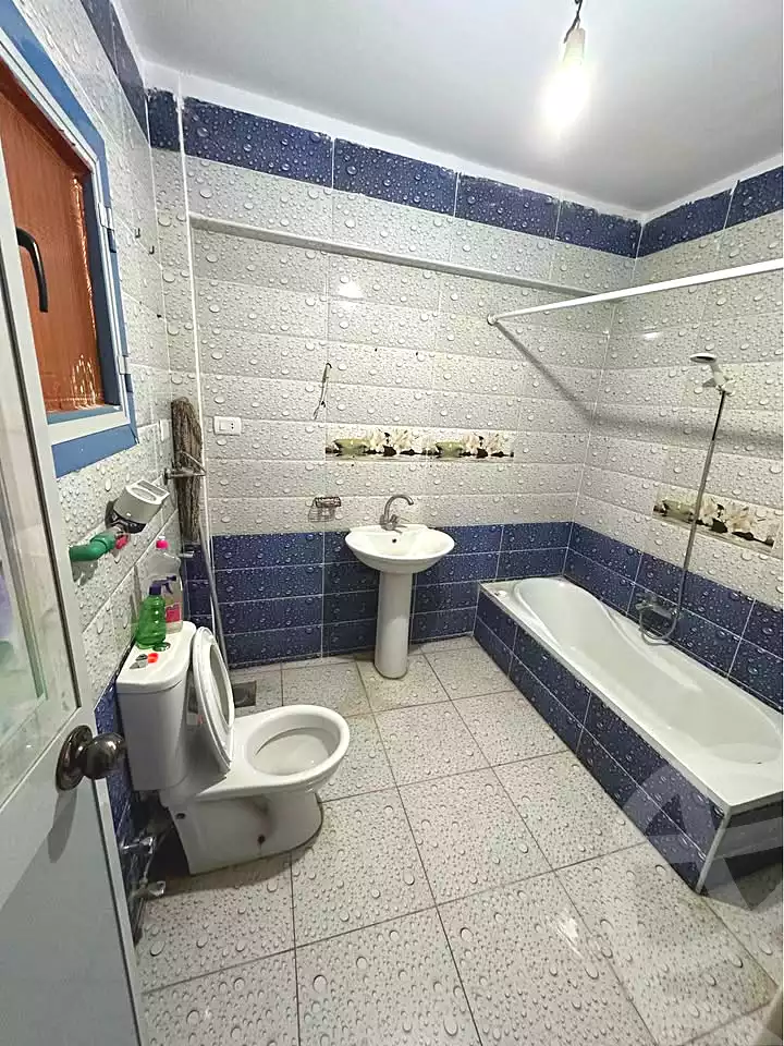 https://aqarmap.com.eg/ar/listing/6906866-for-sale-alexandria-moharram-bey-saleh-al-hedini-st