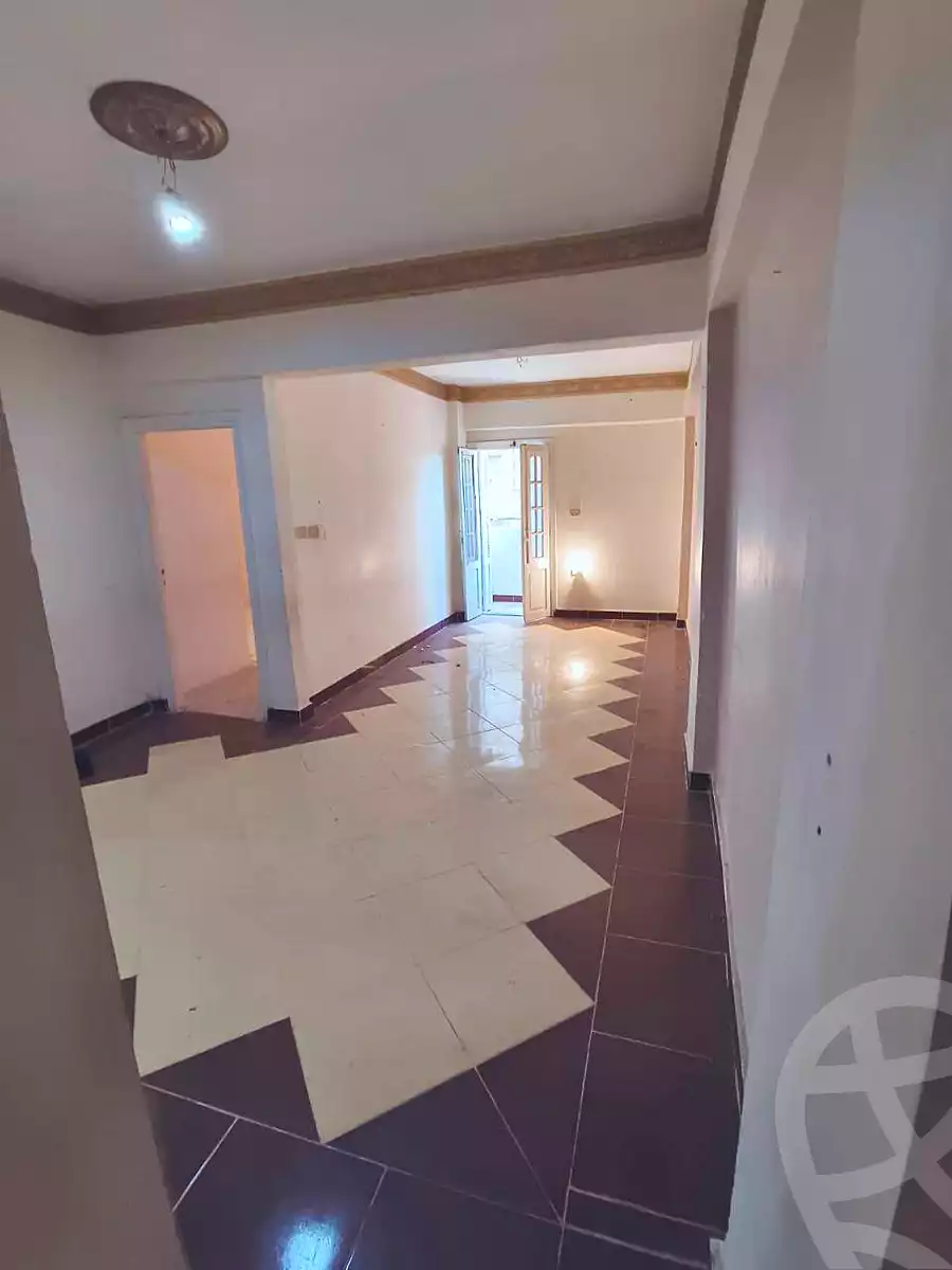 https://aqarmap.com.eg/ar/listing/6907016-for-rent-alexandria-al-agamy-el-hanouvel-el-kholafaa-el-rashdeen-st