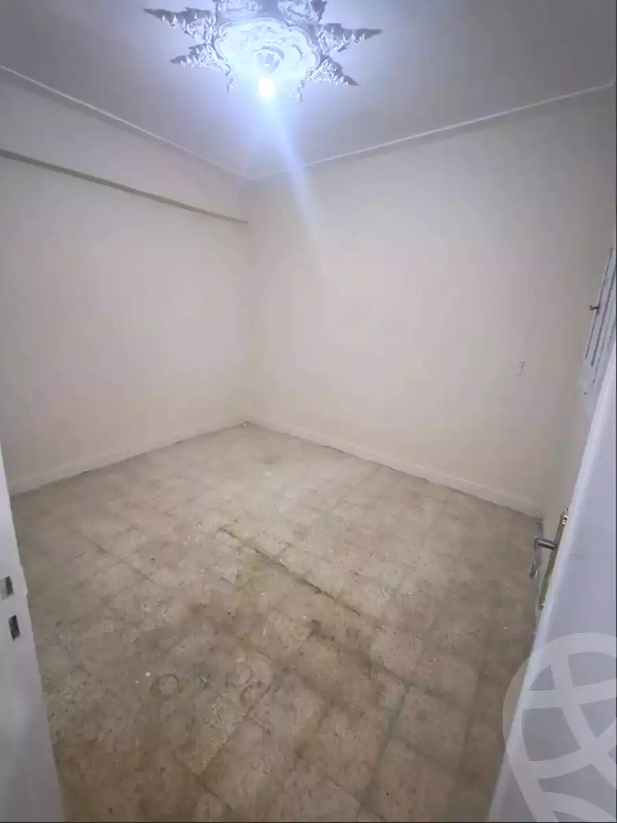 https://aqarmap.com.eg/ar/listing/6907061-for-sale-alexandria-al-agamy-el-hanouvel-rich-home-st