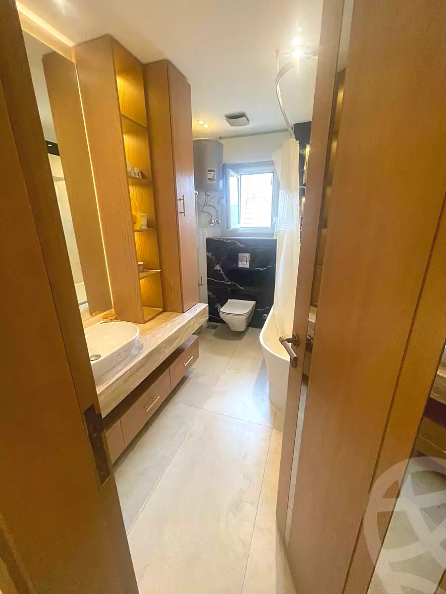 https://aqarmap.com.eg/ar/listing/6907989-for-sale-cairo-new-cairo-el-ahyaa-first-neighborhood-street-1
