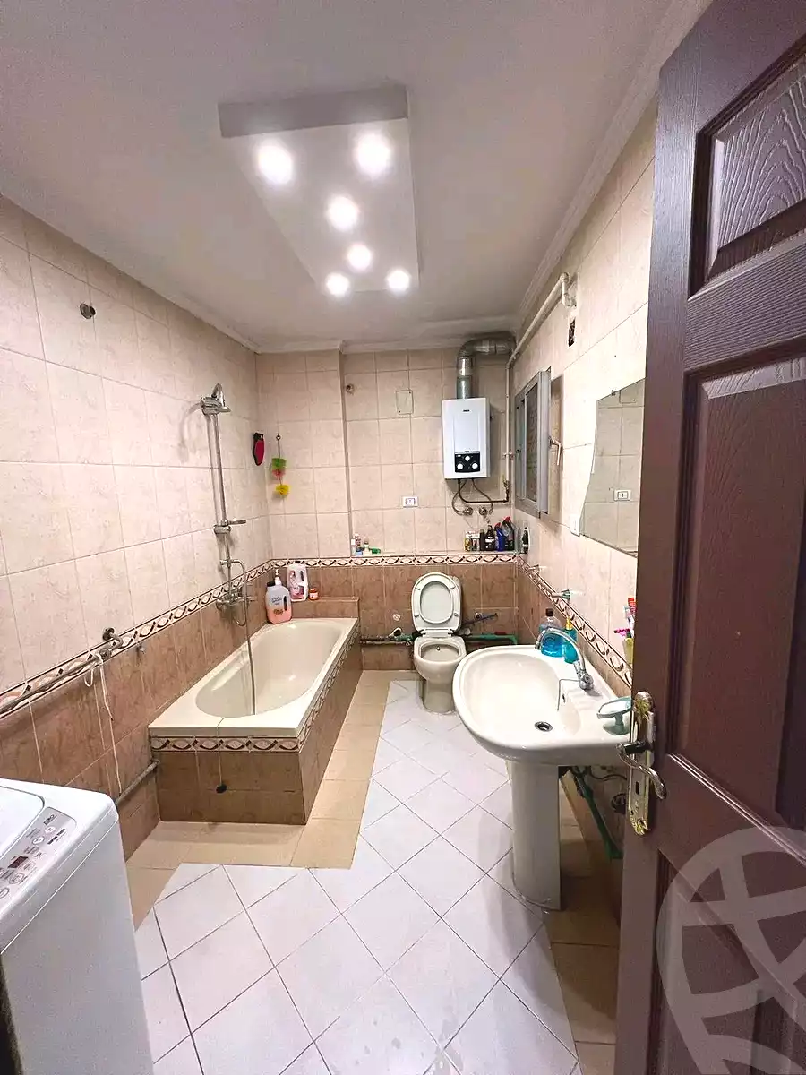 https://aqarmap.com.eg/ar/listing/6908686-for-sale-cairo-helwan-sherif-st