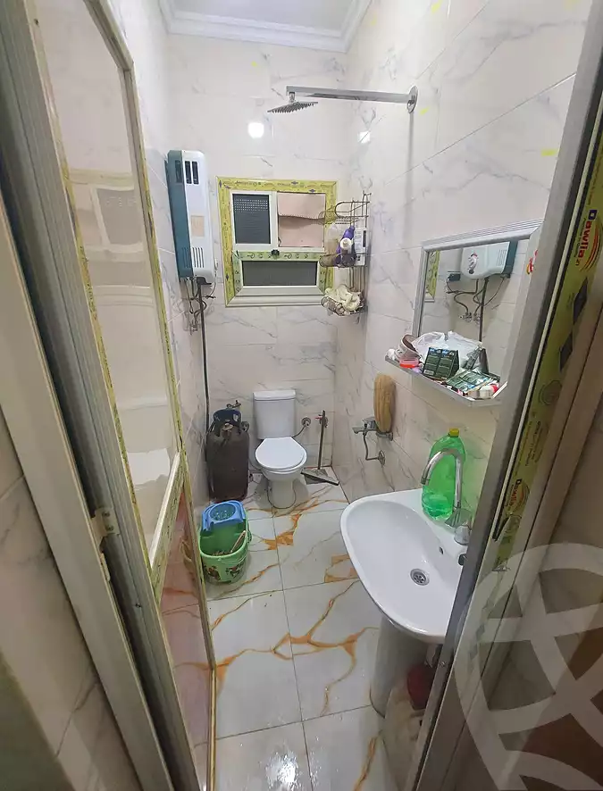 https://aqarmap.com.eg/en/listing/6908908-for-sale-cairo-helwan-el-shareaa-el-sharby-st
