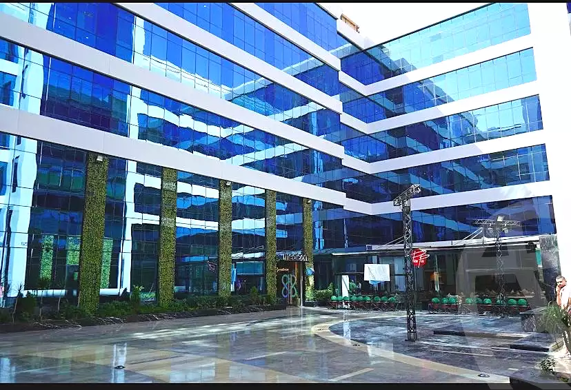https://aqarmap.com.eg/ar/listing/6908920-for-rent-cairo-new-cairo-compounds-tryfywm-skwyr-mwl-nm-llttwyr