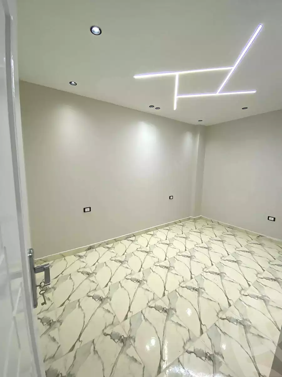 https://aqarmap.com.eg/ar/listing/6909314-for-sale-alexandria-al-agamy-lbytsh-shahr-al-assal-st