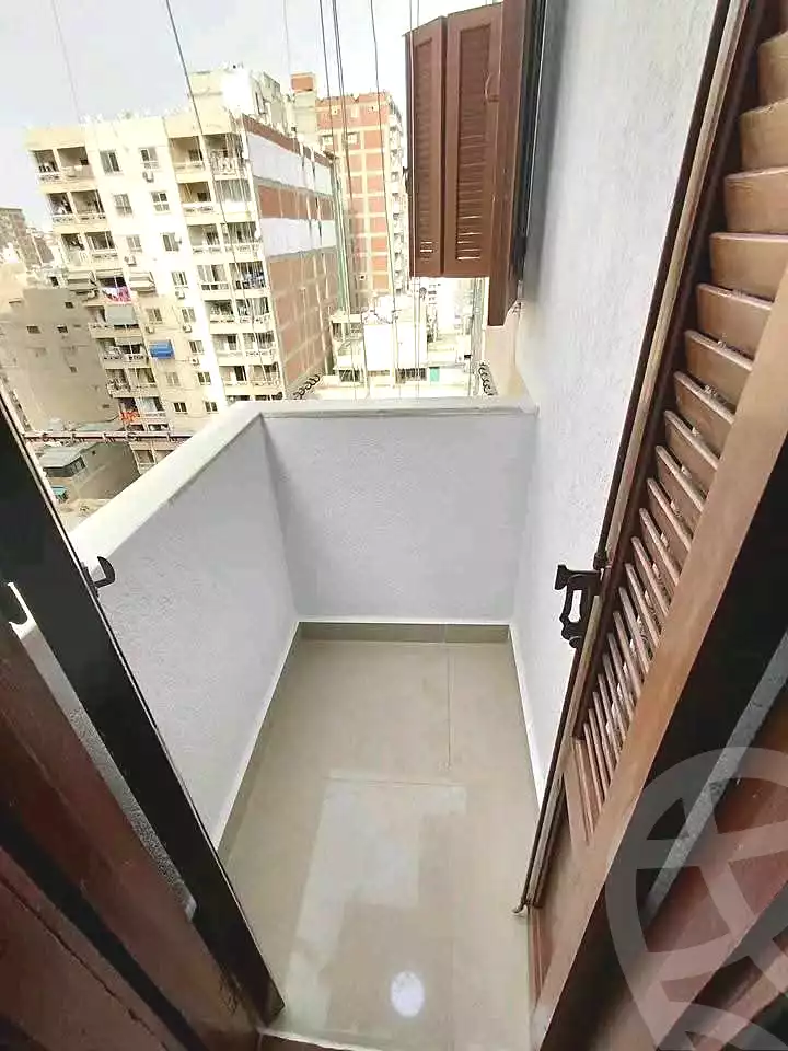 https://aqarmap.com.eg/ar/listing/6909845-for-sale-alexandria-sydy-bshr-sydy-bshr-bhry-gamal-abd-el-nasir-st