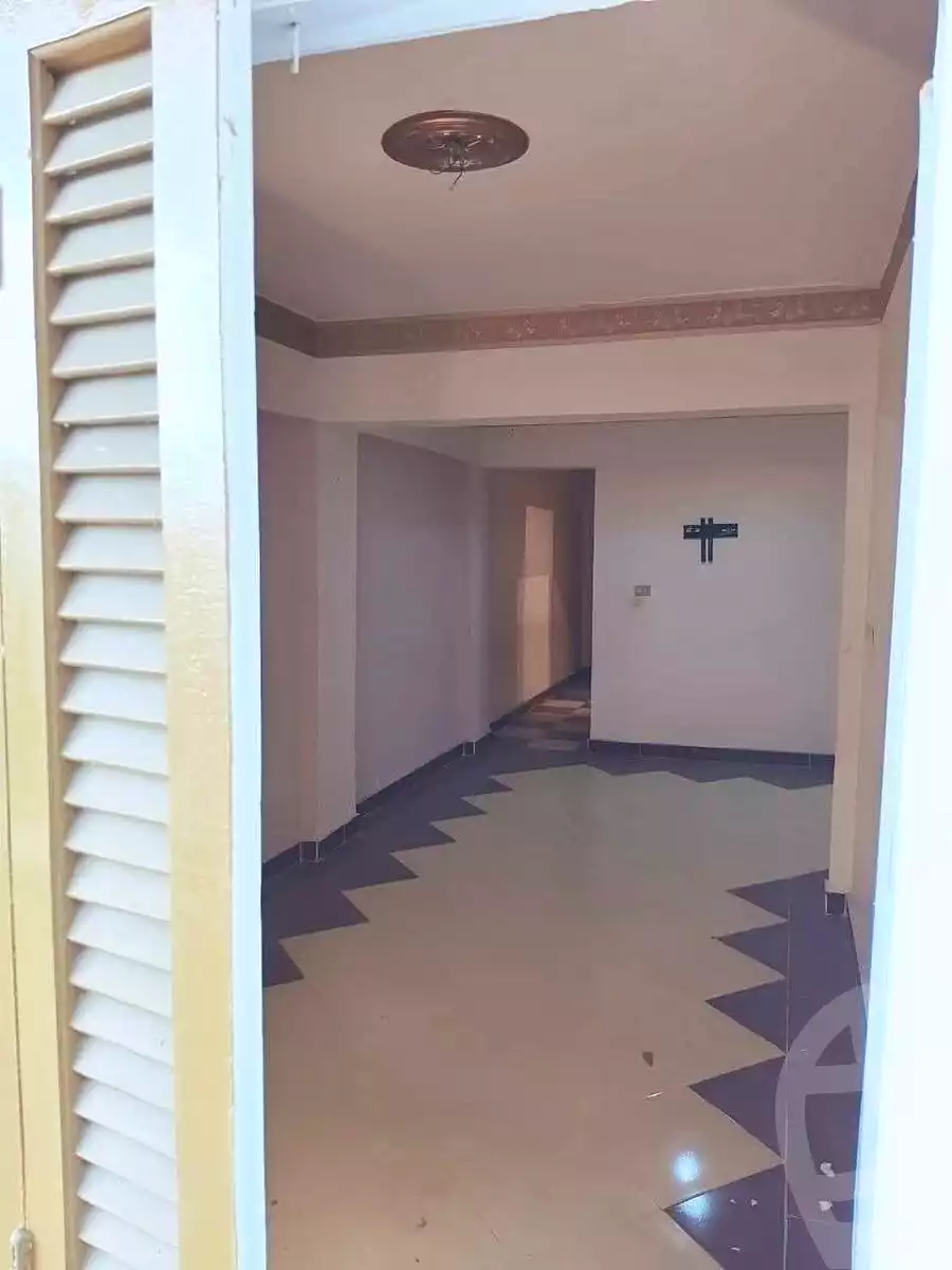 https://aqarmap.com.eg/ar/listing/6910442-for-rent-alexandria-al-agamy-el-hanouvel-el-kholafaa-el-rashdeen-st