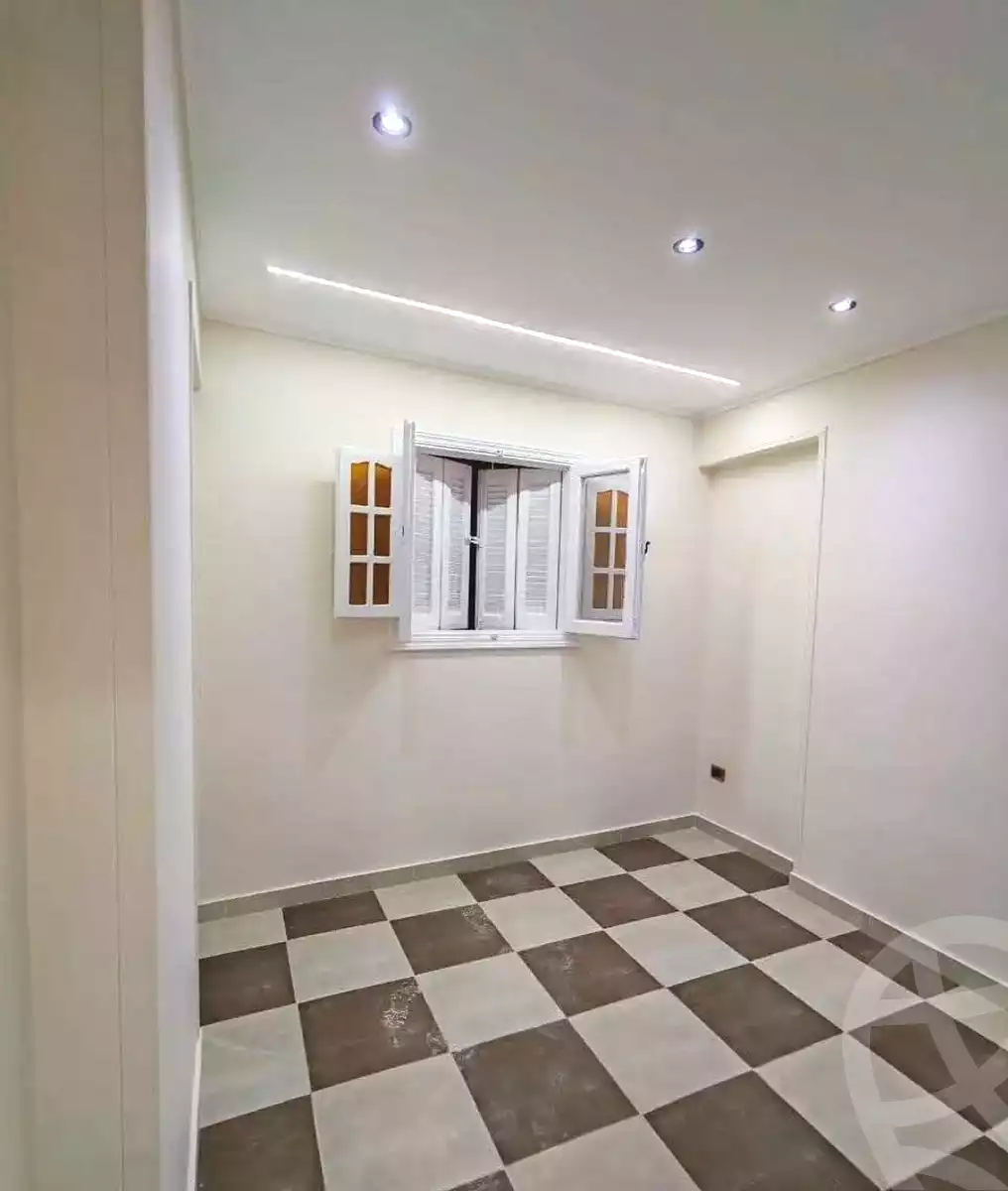 https://aqarmap.com.eg/ar/listing/6910868-for-sale-alexandria-al-agamy-lbytsh-qased-kareem-st