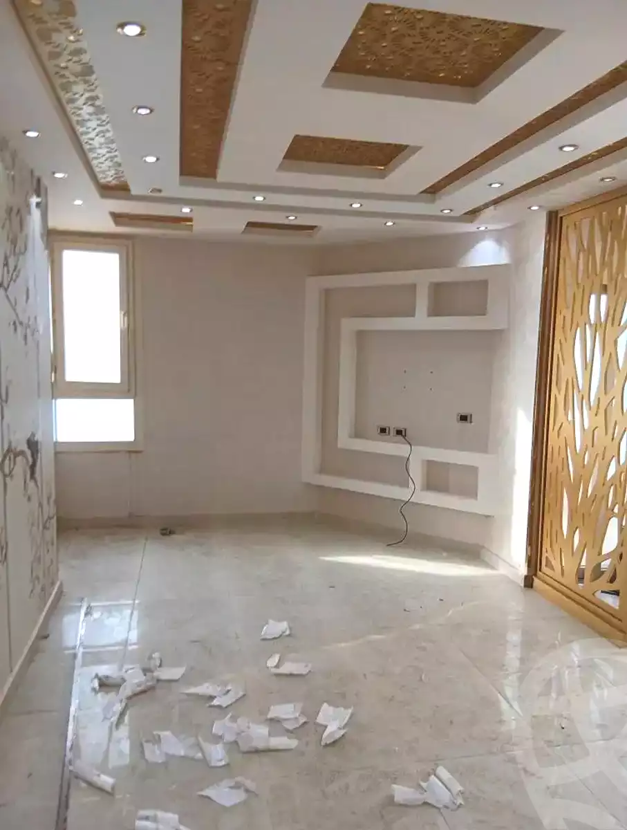 https://aqarmap.com.eg/en/listing/6910885-for-sale-alexandria-camp-cesar-el-gaish-rd