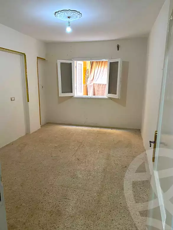 https://aqarmap.com.eg/ar/listing/6910901-for-sale-alexandria-al-agamy-el-hanouvel-radwan-st