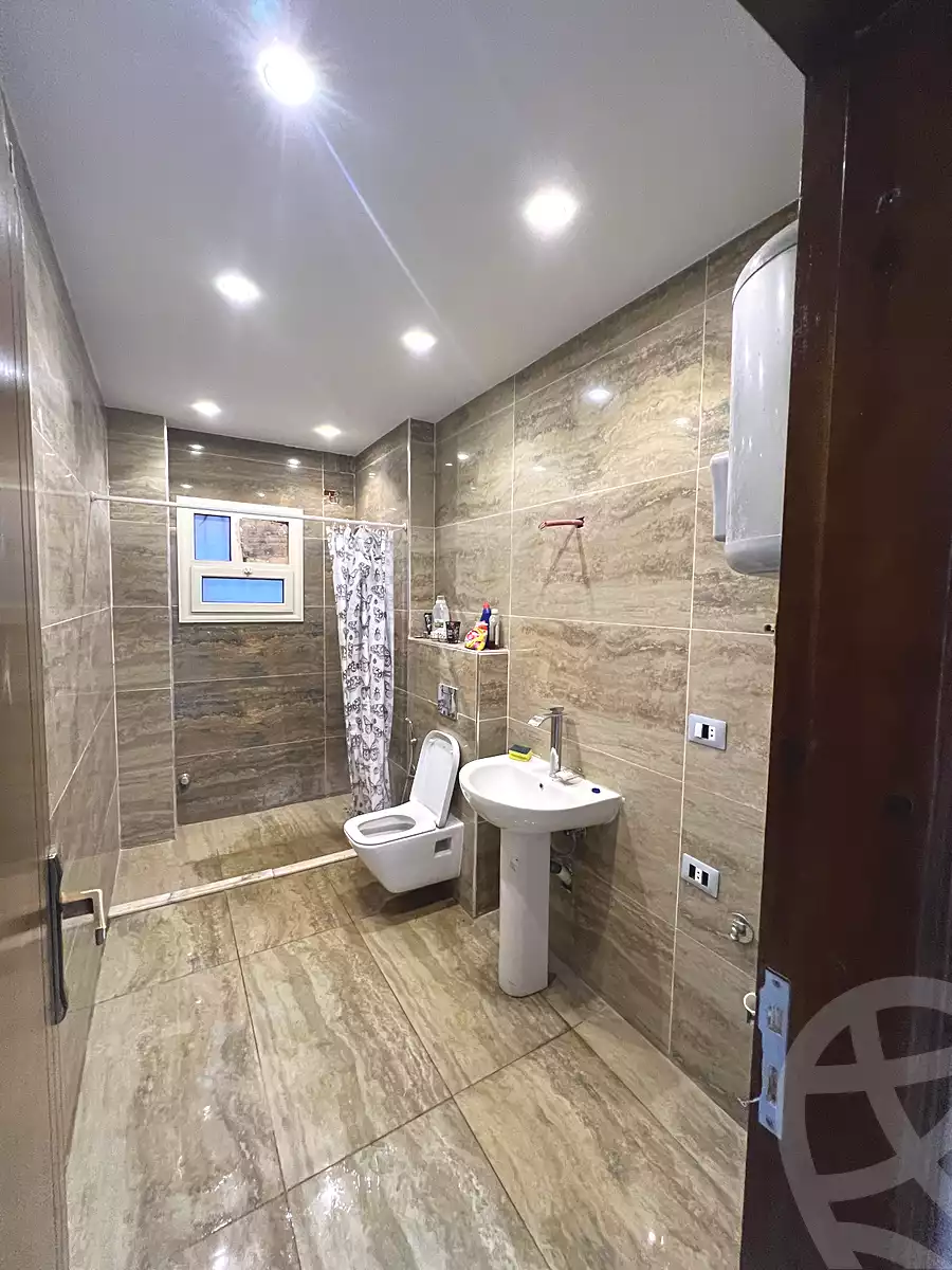 https://aqarmap.com.eg/en/listing/6910930-for-rent-cairo-el-sheikh-zayed-city-shr-lbstn
