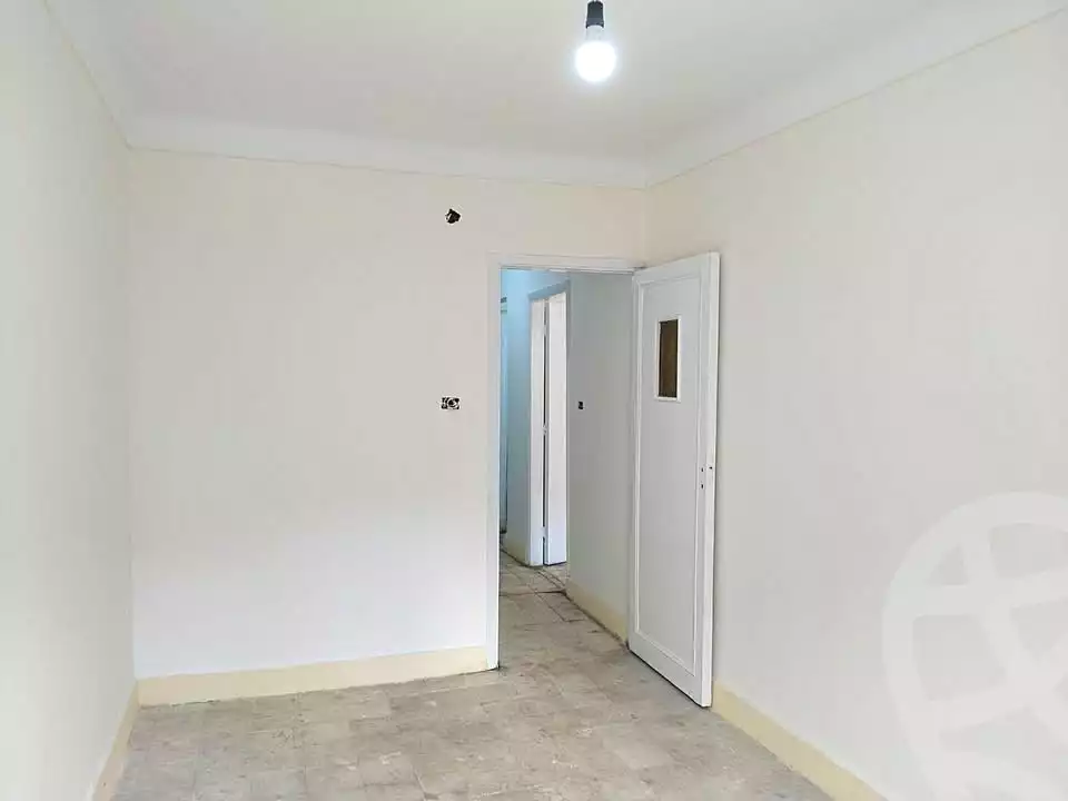 https://aqarmap.com.eg/ar/listing/6911949-for-sale-alexandria-al-agamy-el-hanouvel