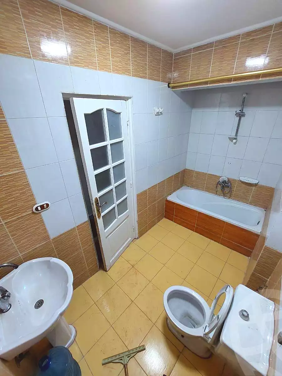 https://aqarmap.com.eg/ar/listing/6912321-for-sale-alexandria-sydy-bshr-sydy-bshr-bhry