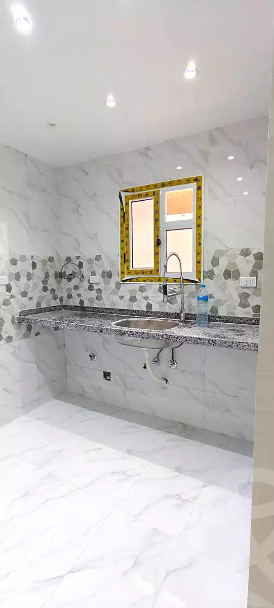 https://aqarmap.com.eg/ar/listing/6912639-for-sale-alexandria-al-agamy-el-hanouvel