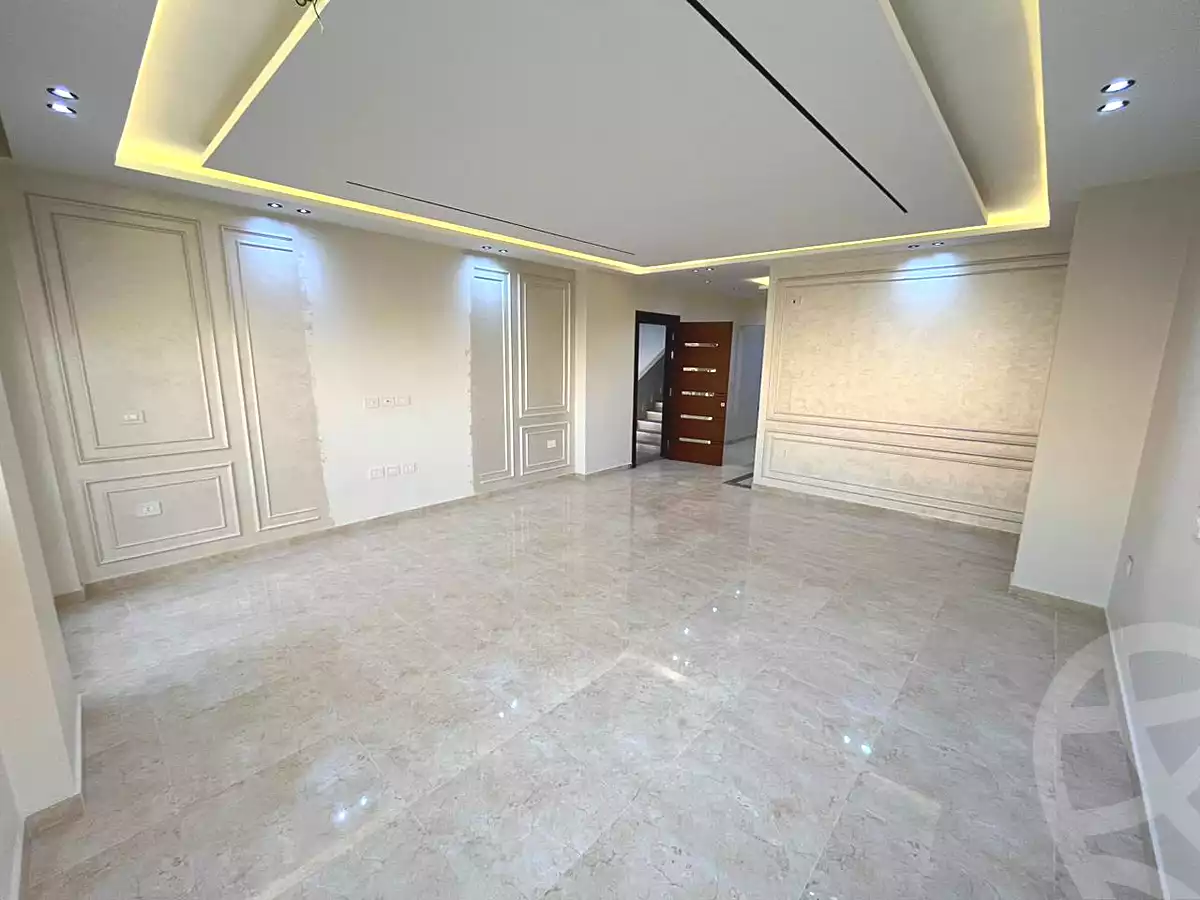 https://aqarmap.com.eg/ar/listing/6913181-for-sale-cairo-el-sheikh-zayed-city-compounds-kmbwnd-fyldj-wyst-dr-llttwyr