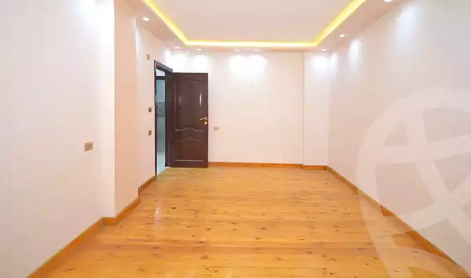 https://aqarmap.com.eg/ar/listing/6913889-for-rent-alexandria-ganaklis