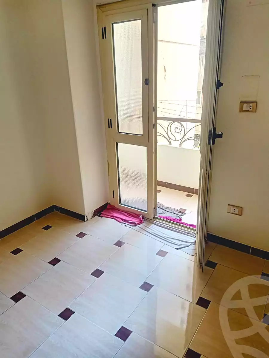 https://aqarmap.com.eg/ar/listing/6914224-for-rent-cairo-helwan-helwan-el-sharkeya-ismael-kamel-st