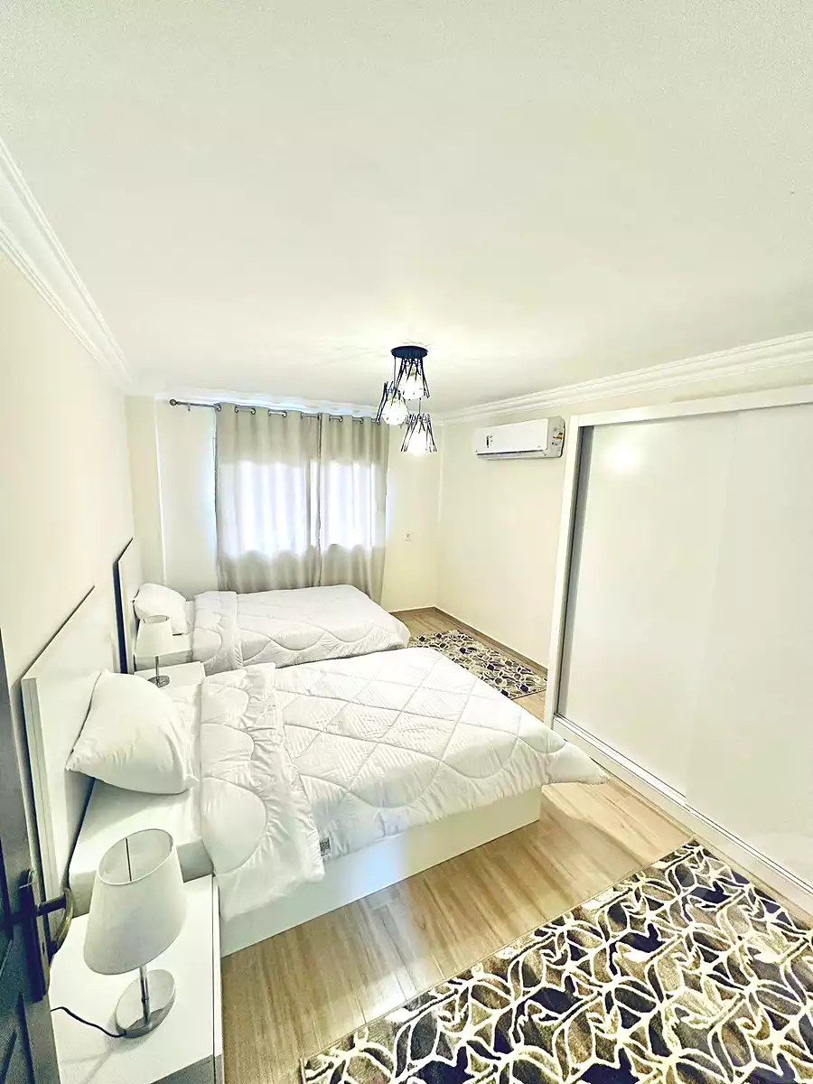 https://aqarmap.com.eg/en/listing/6914358-for-rent-cairo-el-sheikh-zayed-city-compounds-zayed-regency