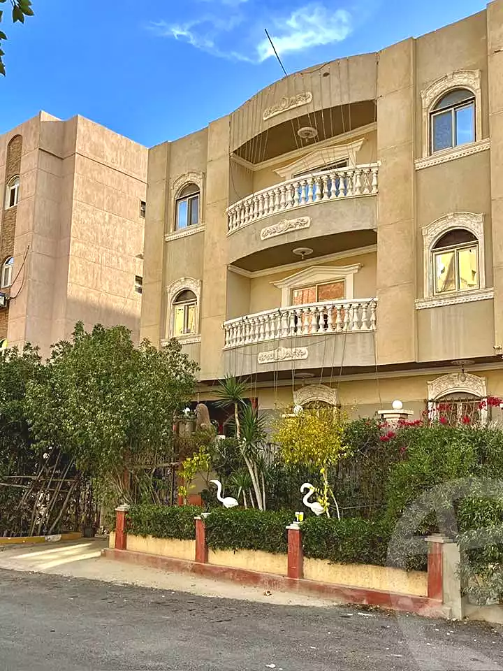 https://aqarmap.com.eg/ar/listing/6914614-for-sale-cairo-15th-of-may-family-housing