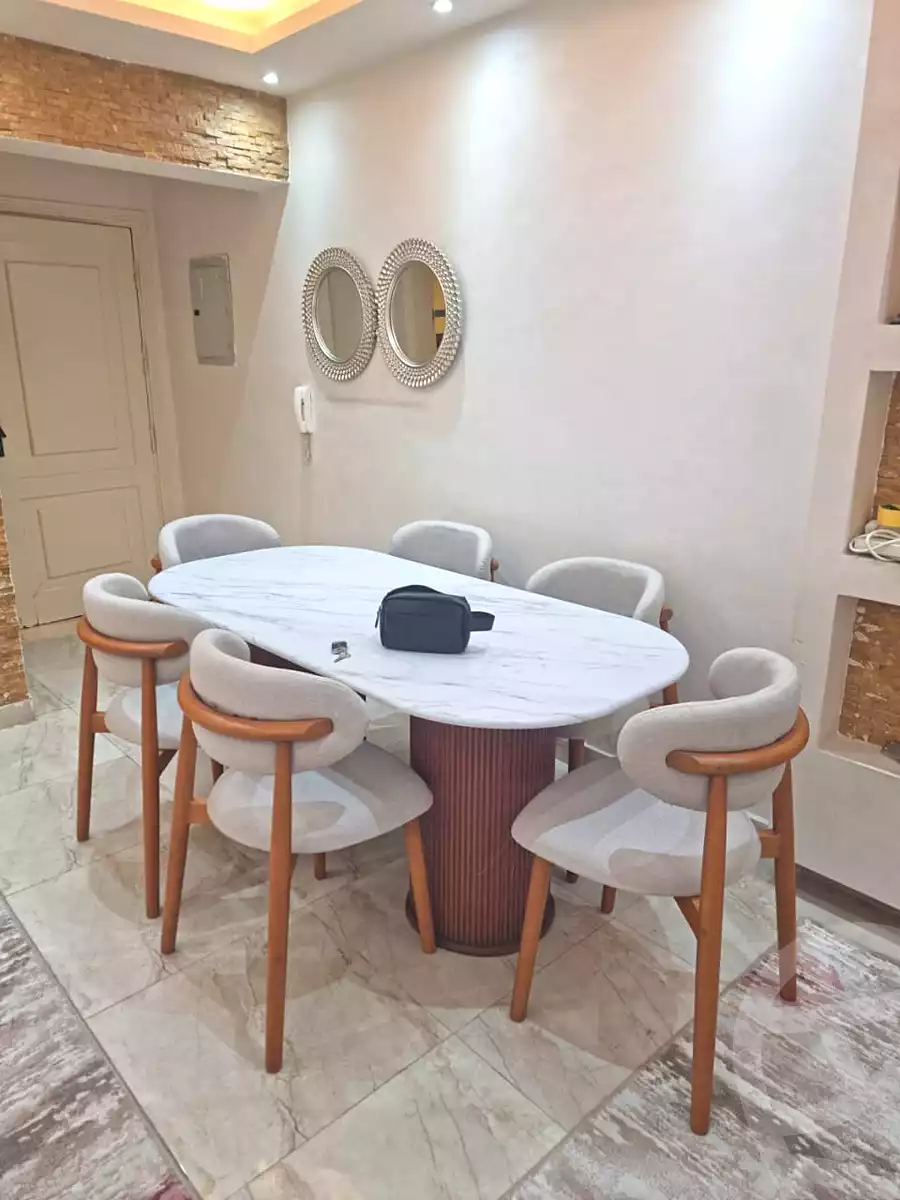 https://aqarmap.com.eg/en/listing/6914716-for-rent-cairo-el-sheikh-zayed-city-compounds-jn-1