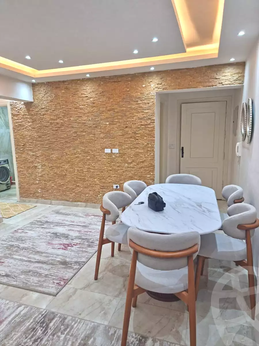 https://aqarmap.com.eg/en/listing/6914716-for-rent-cairo-el-sheikh-zayed-city-compounds-jn-1