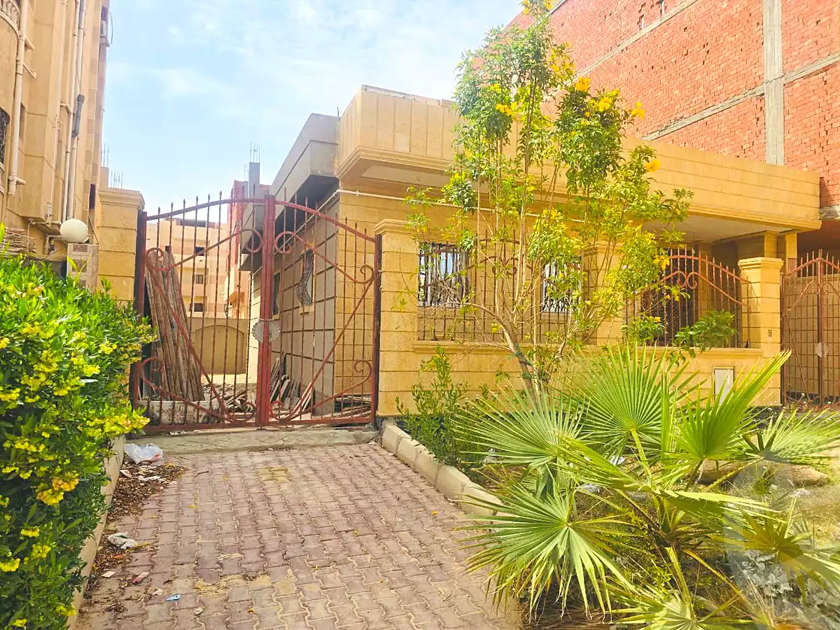 https://aqarmap.com.eg/en/listing/6914909-for-sale-cairo-badr-city-hai-el-safwa-second-neighborhood-first-neighborhood-central-st