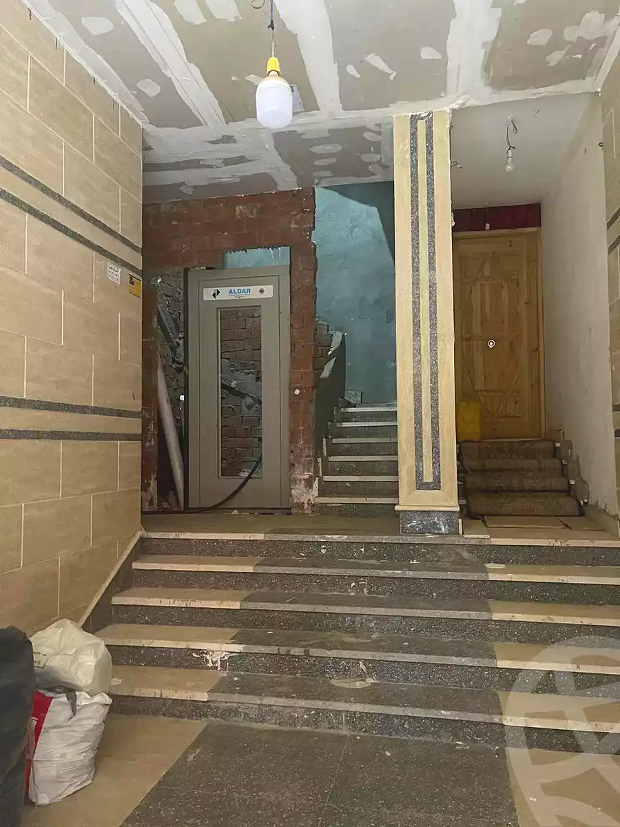 https://aqarmap.com.eg/ar/listing/6915451-for-sale-cairo-faisal-el-tawabeq-el-shaheed-ahmed-hamdy-st