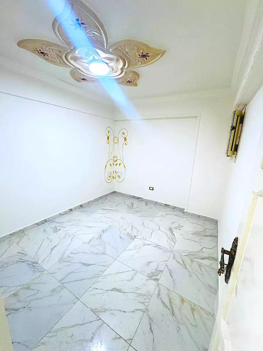 https://aqarmap.com.eg/ar/listing/6915685-for-sale-alexandria-lsywf-el-falki