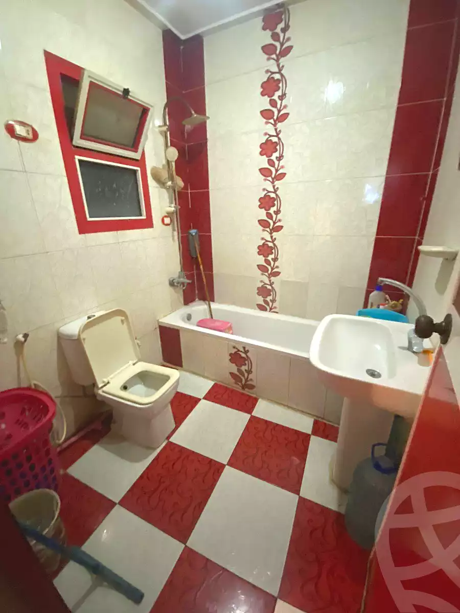 https://aqarmap.com.eg/ar/listing/6912143-for-sale-alexandria-al-agamy-lbytsh-shahr-al-assal-st