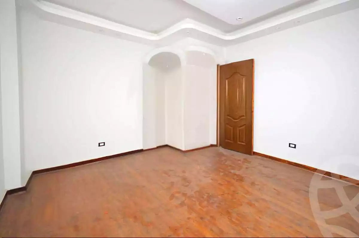 https://aqarmap.com.eg/ar/listing/6916310-for-sale-alexandria-miami-iskandar-ibrahim-st