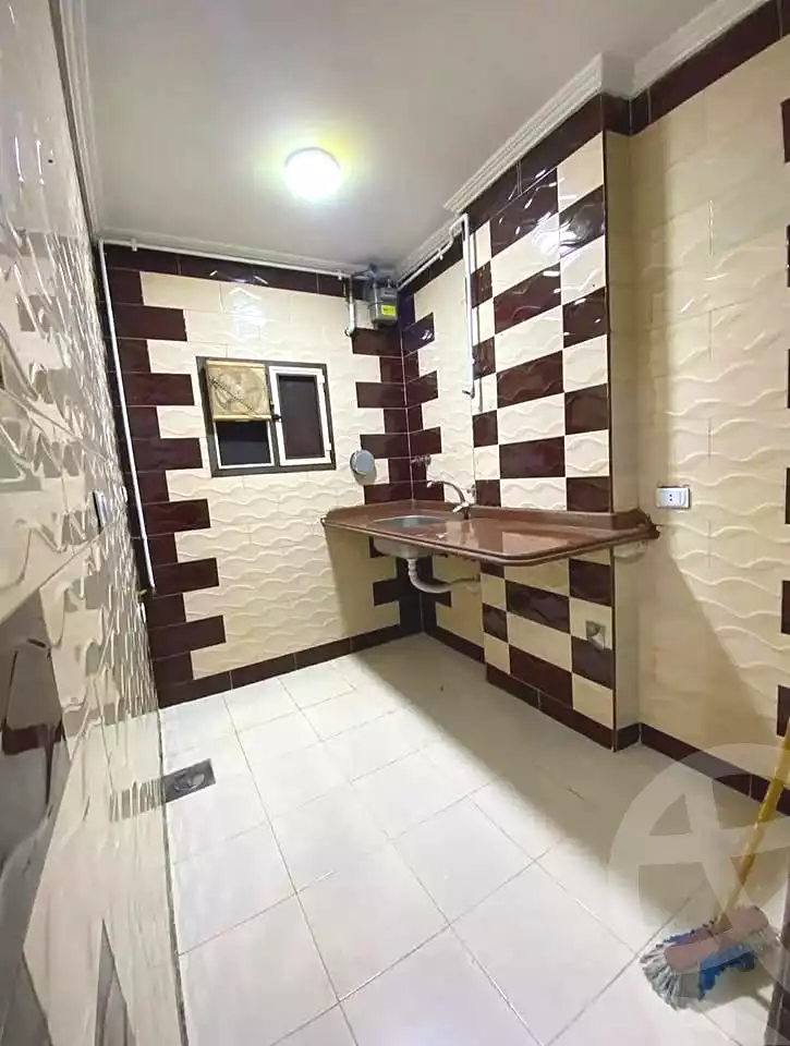 https://aqarmap.com.eg/ar/listing/6916531-for-sale-alexandria-al-agamy-lbytsh-ain-shams-st