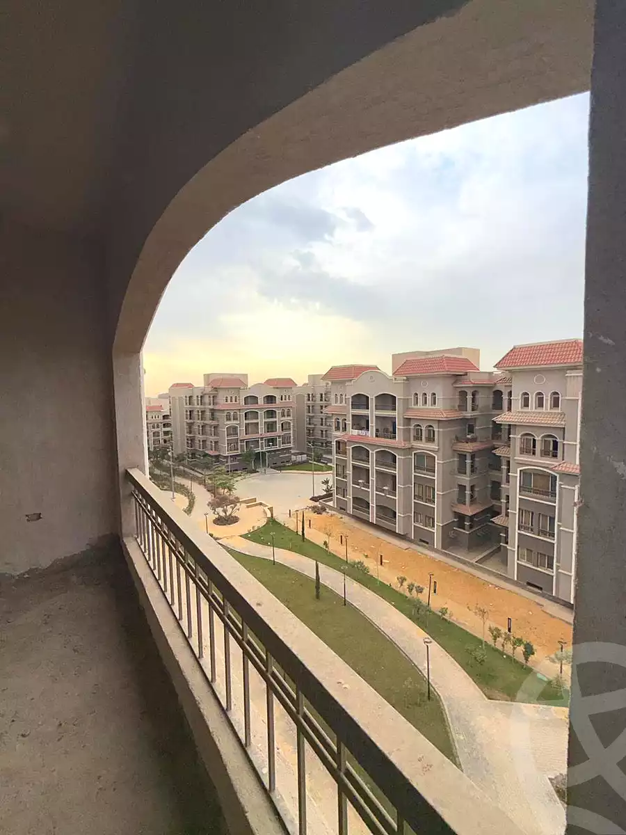 https://aqarmap.com.eg/en/listing/6916669-for-sale-cairo-new-cairo-compounds-garden-heights-compound