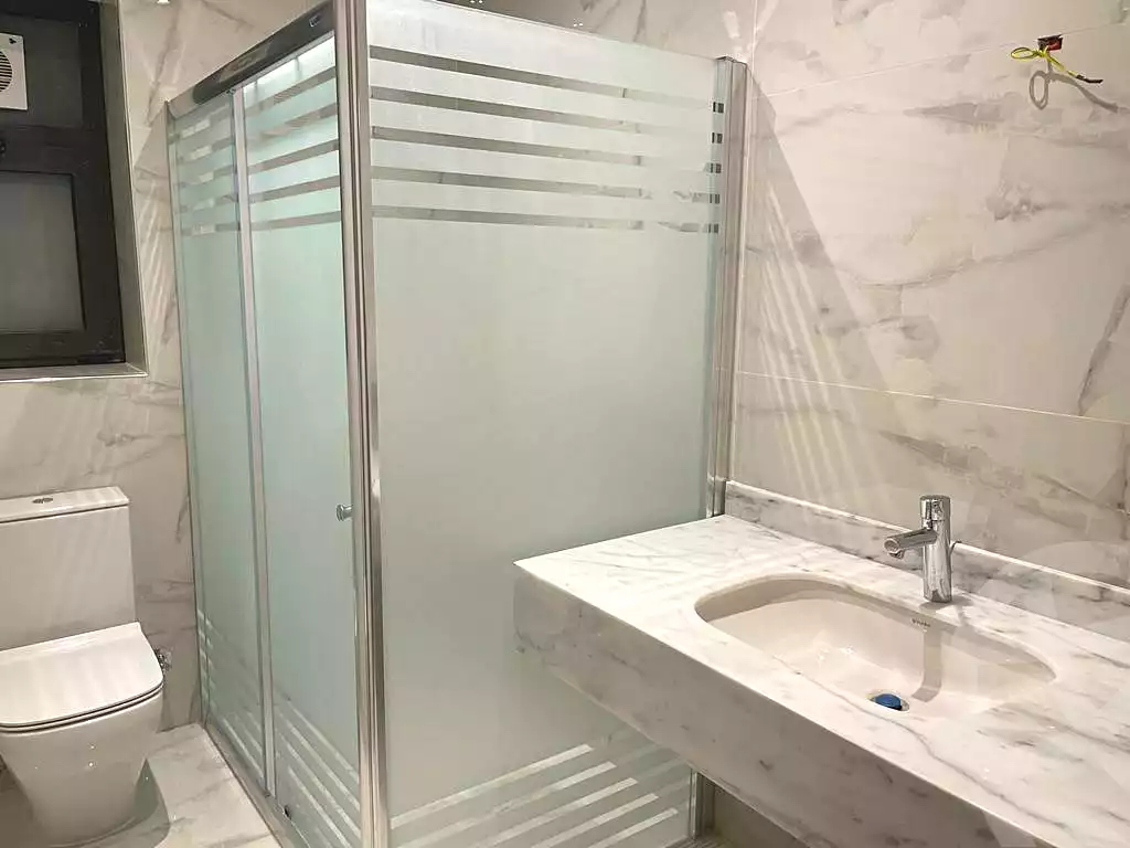 https://aqarmap.com.eg/en/listing/6916962-for-rent-cairo-new-cairo-compounds-lakeview-residence