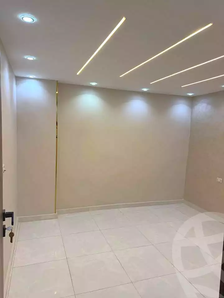 https://aqarmap.com.eg/ar/listing/6917345-for-sale-cairo-el-haram-el-lebeny-soltan-khattab-st